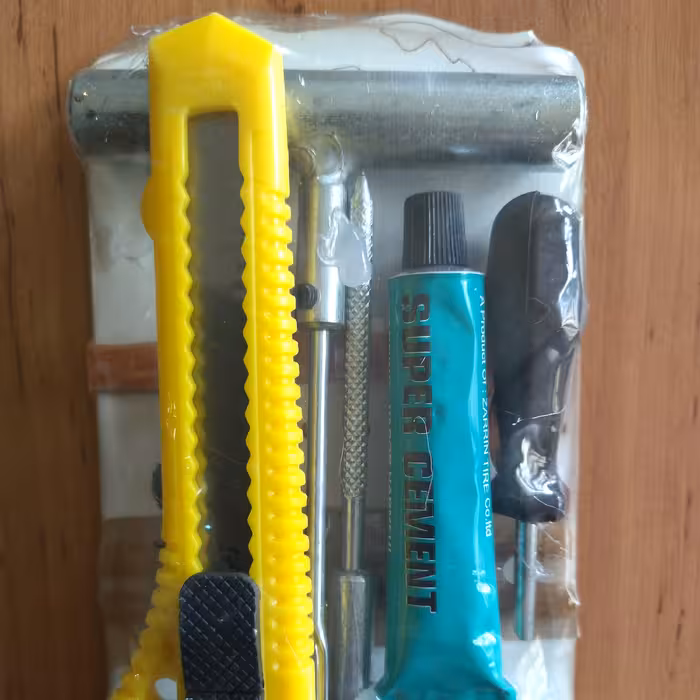 کیت پنچرگیری چیتا فلزی مدل  pro 11 با کاتر و چسب مجموعه 11 عددی