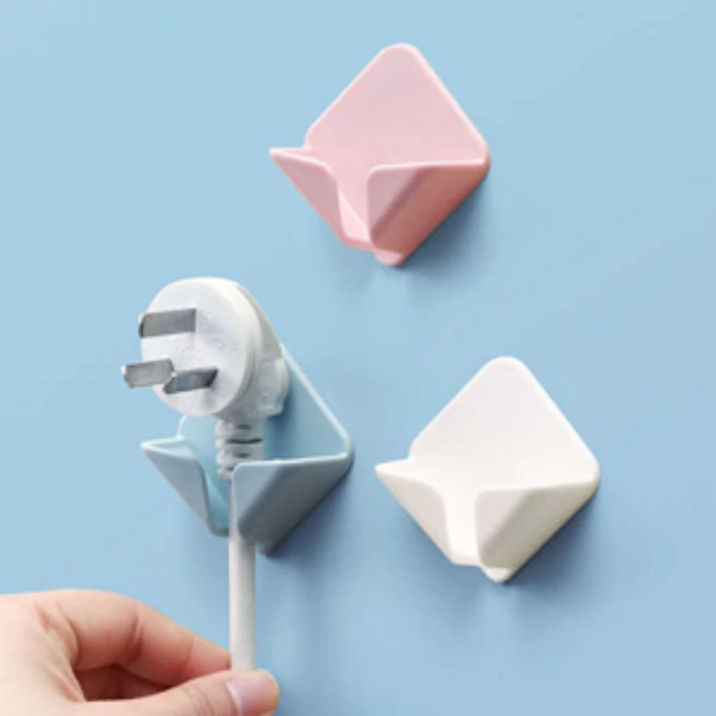 گیره نگهدارنده دوشاخه برق بسته 4 عددی | amazonchi