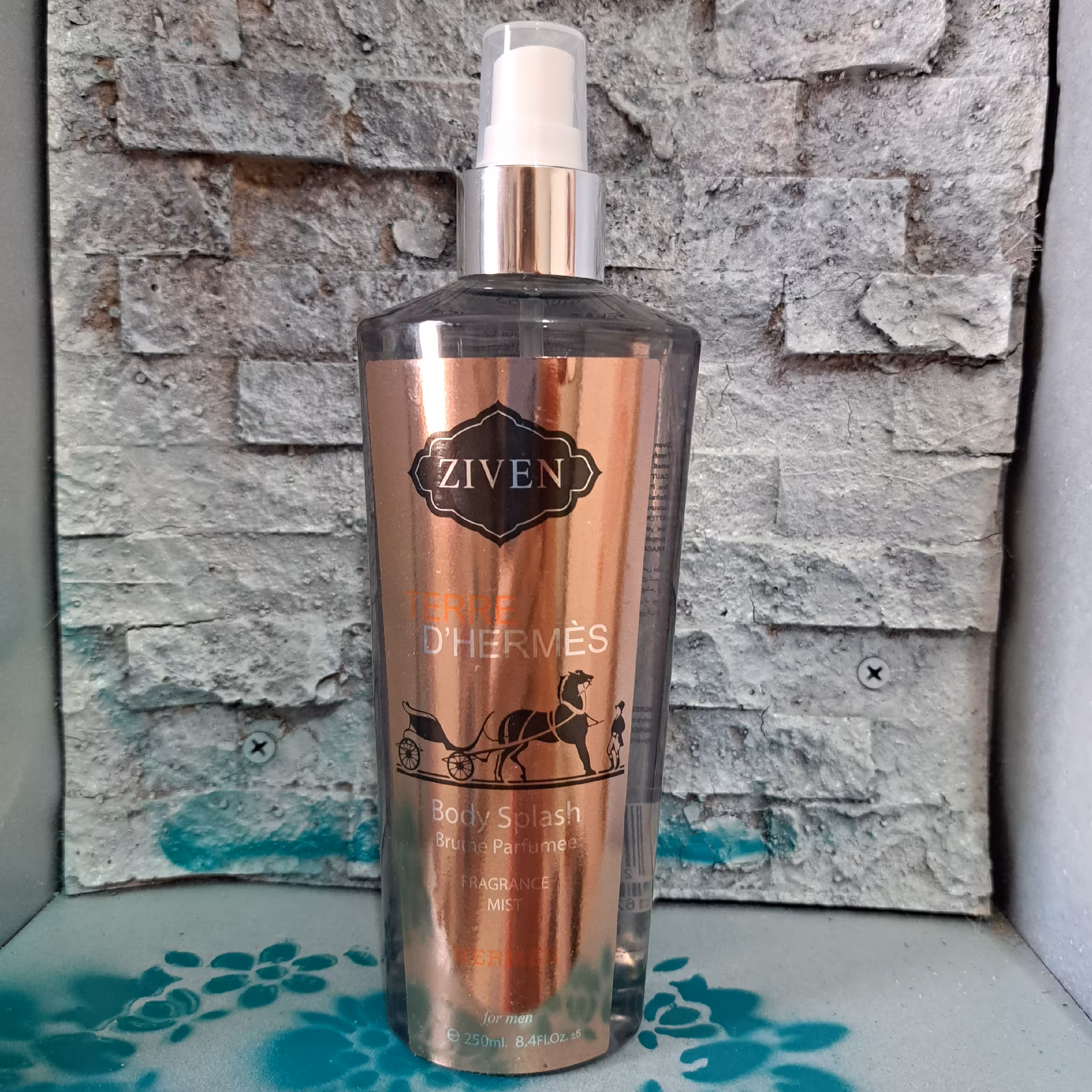 بادی اسپلش  تق هرمس  ziven terre d hermes body splash . ماندگاری چند روزه. بسیار خوشبو. فاقد بوی الکل.