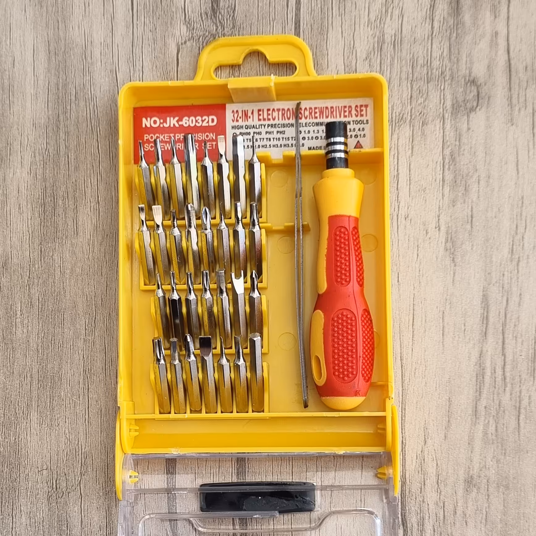 پیچ گوشتی 32 سر همه کاره