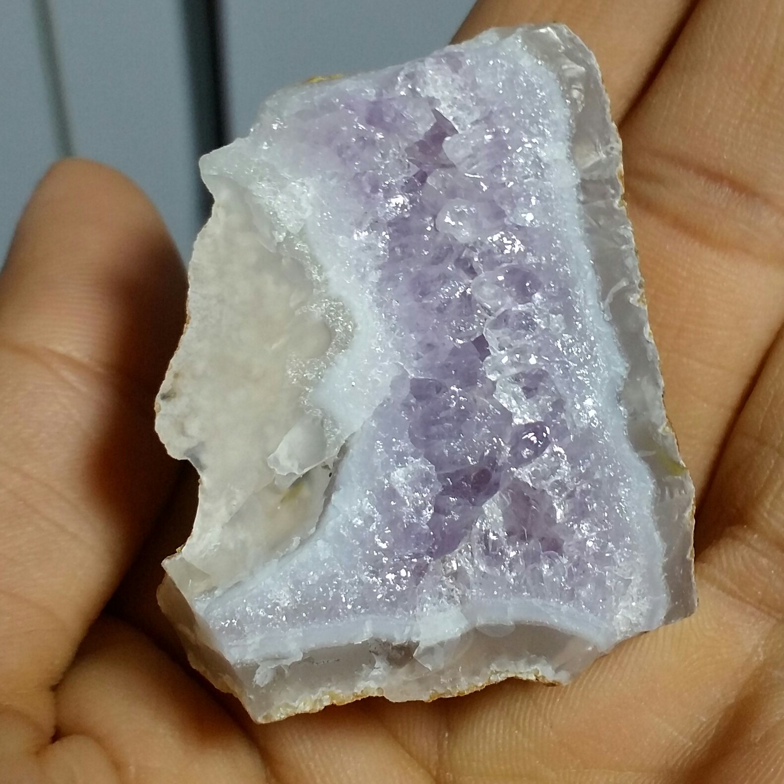 سنگ راف آمیتیس پر رنگ بسیار زیبا دیدنی کاملا طبیعی شاهکار خلقت خااااص
کد 10286