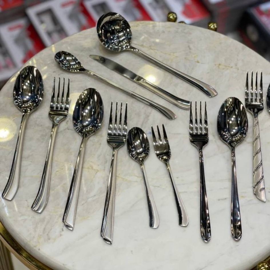 قاشق و چنگال 