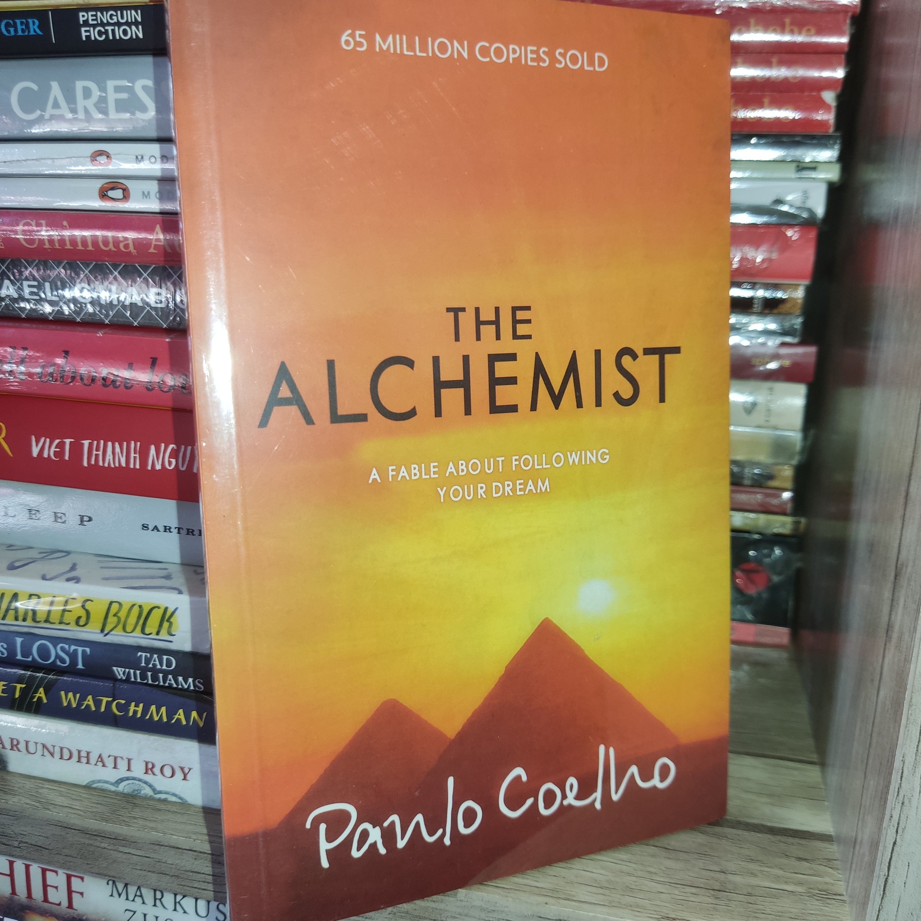 کتاب زبان اصلی The Alchemist (کیمیاگر) - اثر پایولو کوییلو