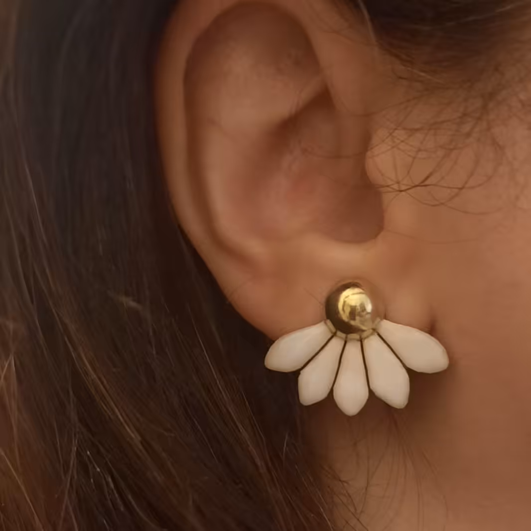 گوشواره بابونه