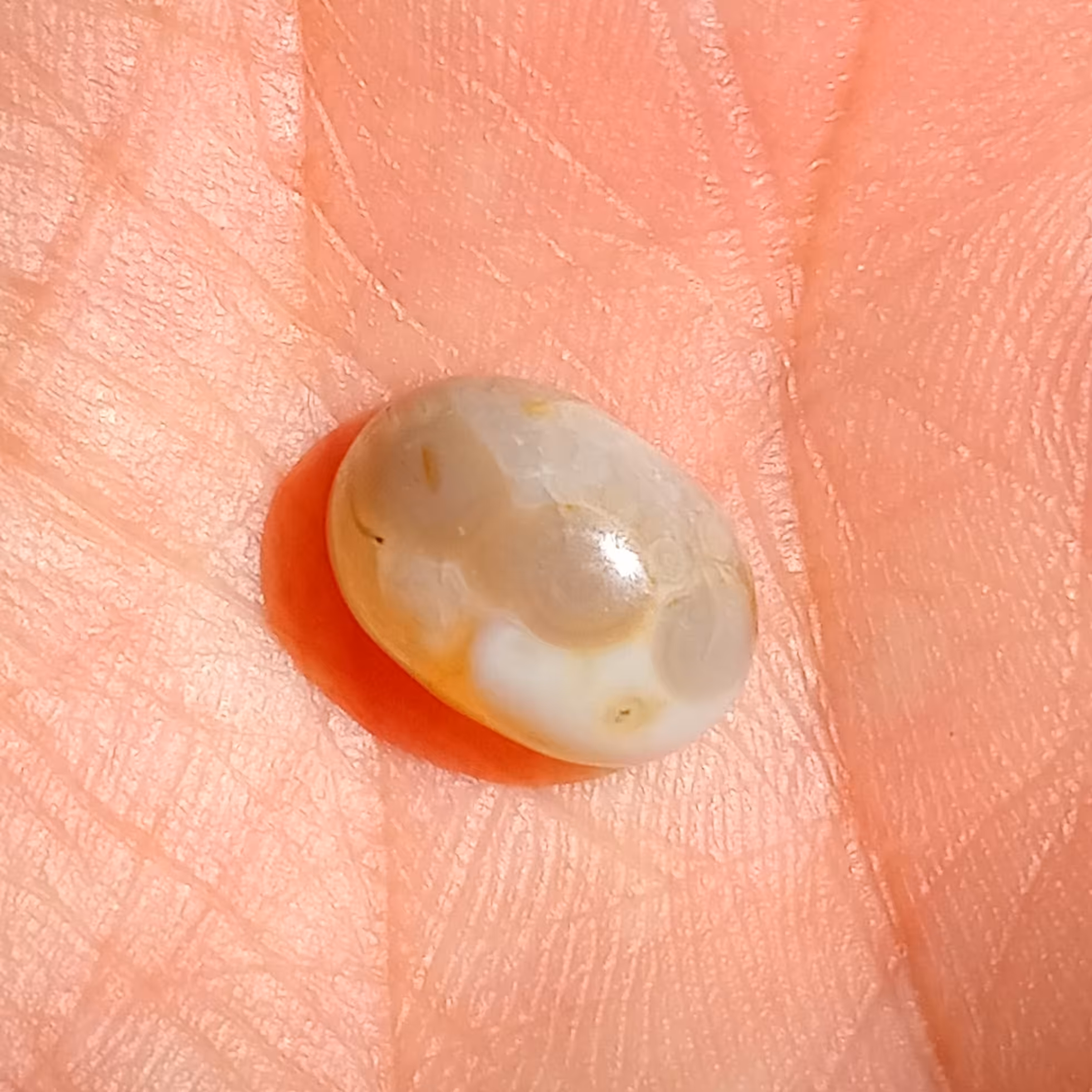 نگین سنگ عقیق باباقوری اصل معدنی کد13 زرد عسلی تراش بیضی چشم دار انگشتر