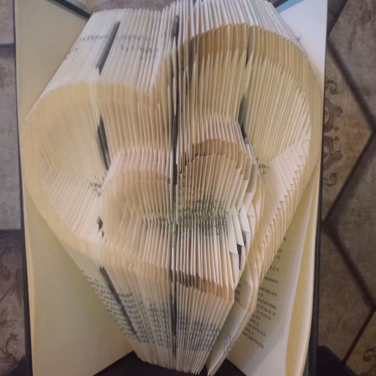 دکوری دستساز طرح دو قلب