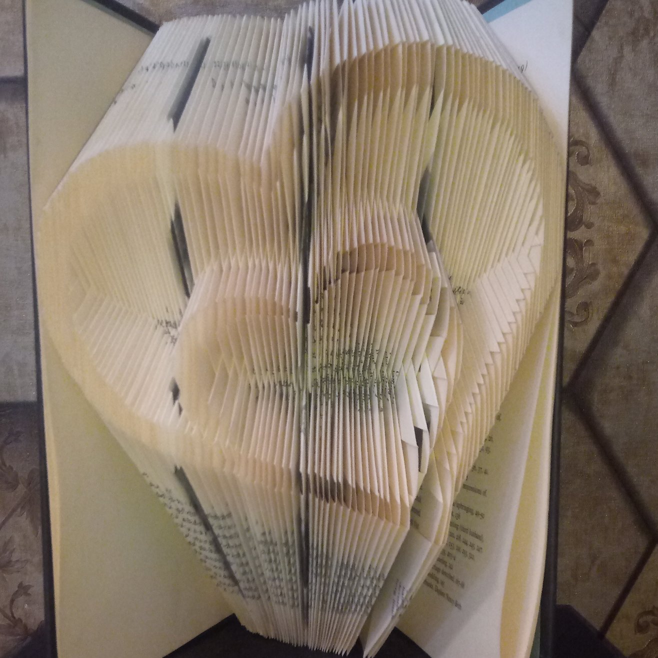 دکوری دستساز طرح دو قلب