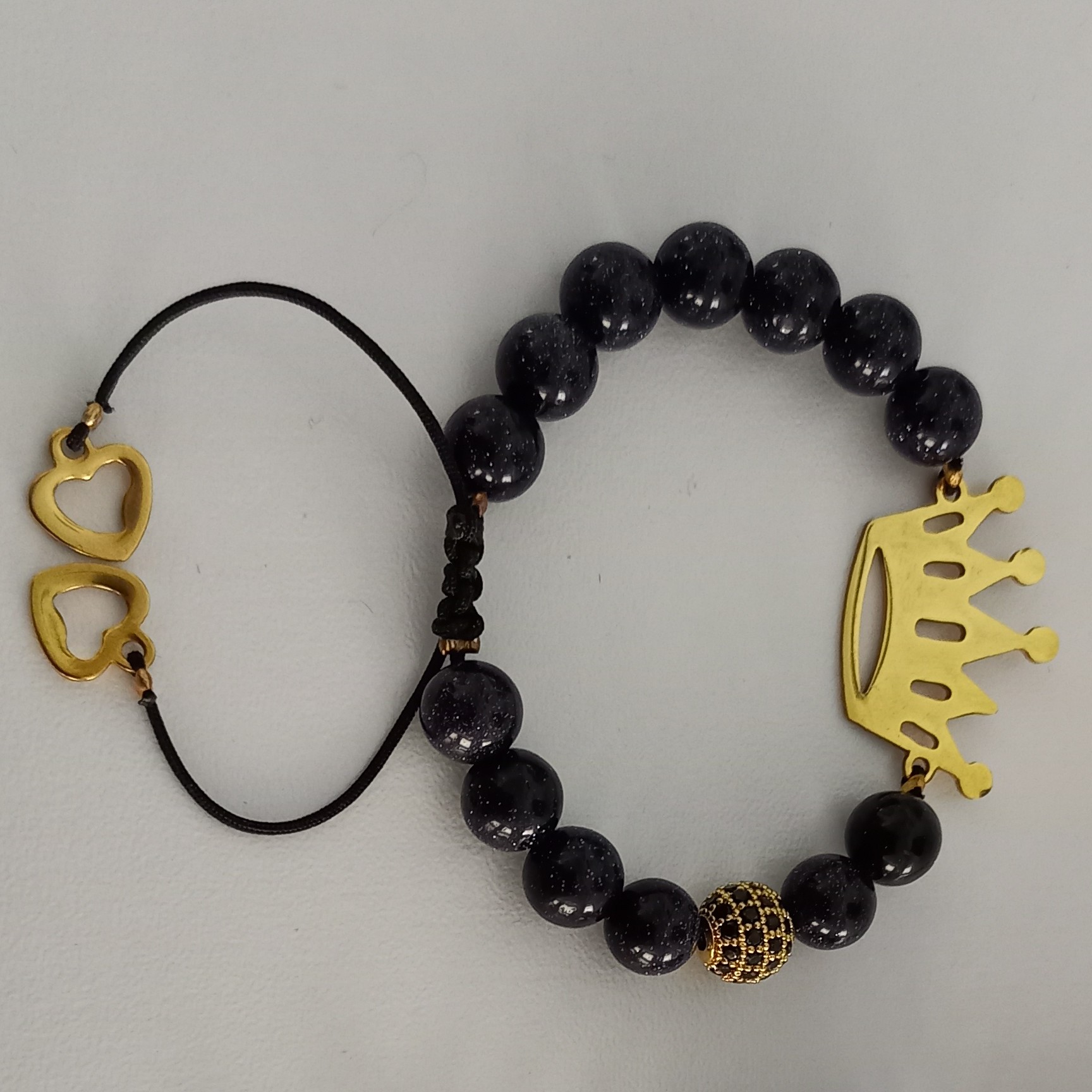 دستبند دلربای سرمه ای با خرجکار استیل و قفل کشویی 