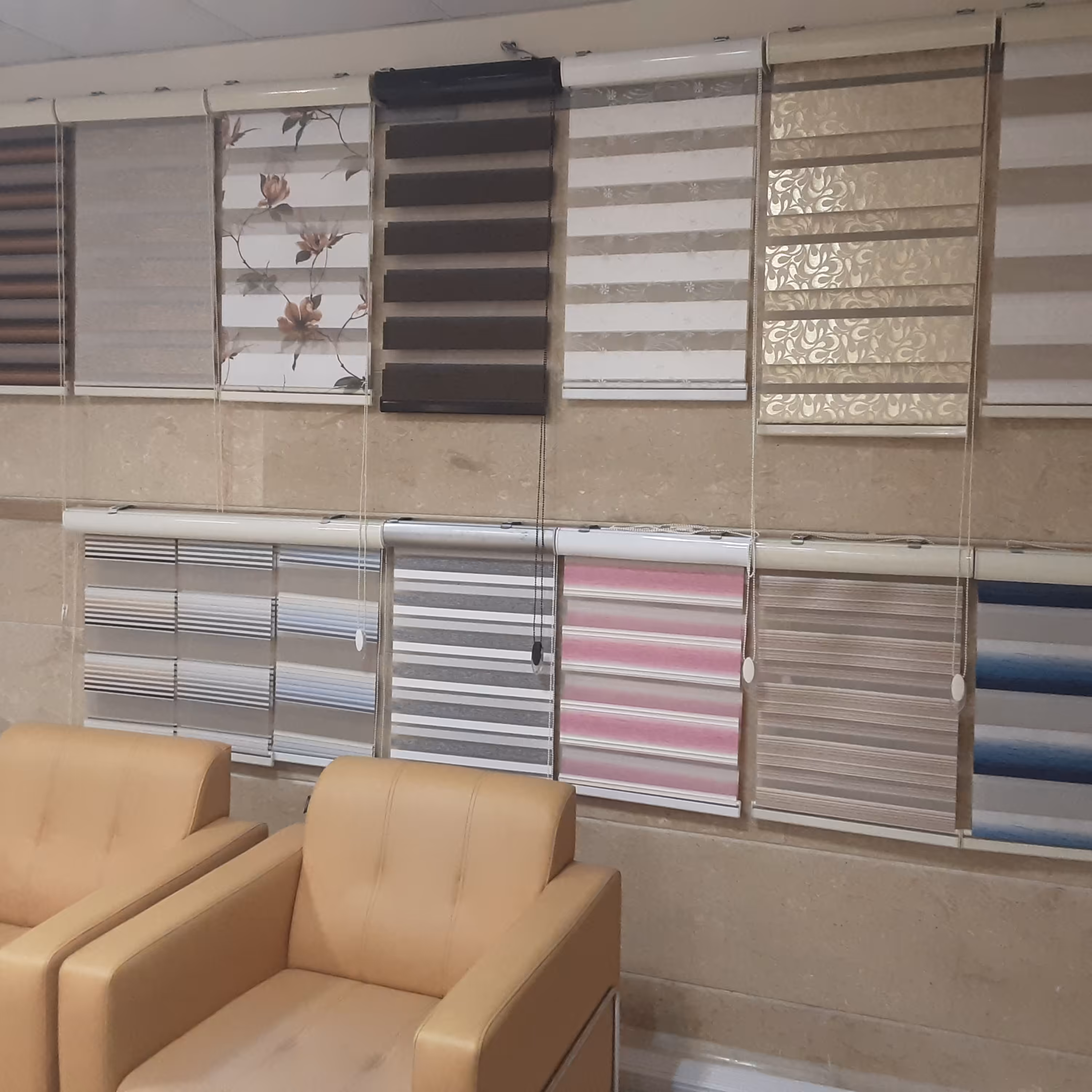 پرده زبرا در عرض های متنوع و رنگبندی و طرح های زیبا قیمت 950 الی 1300 هزار تومان