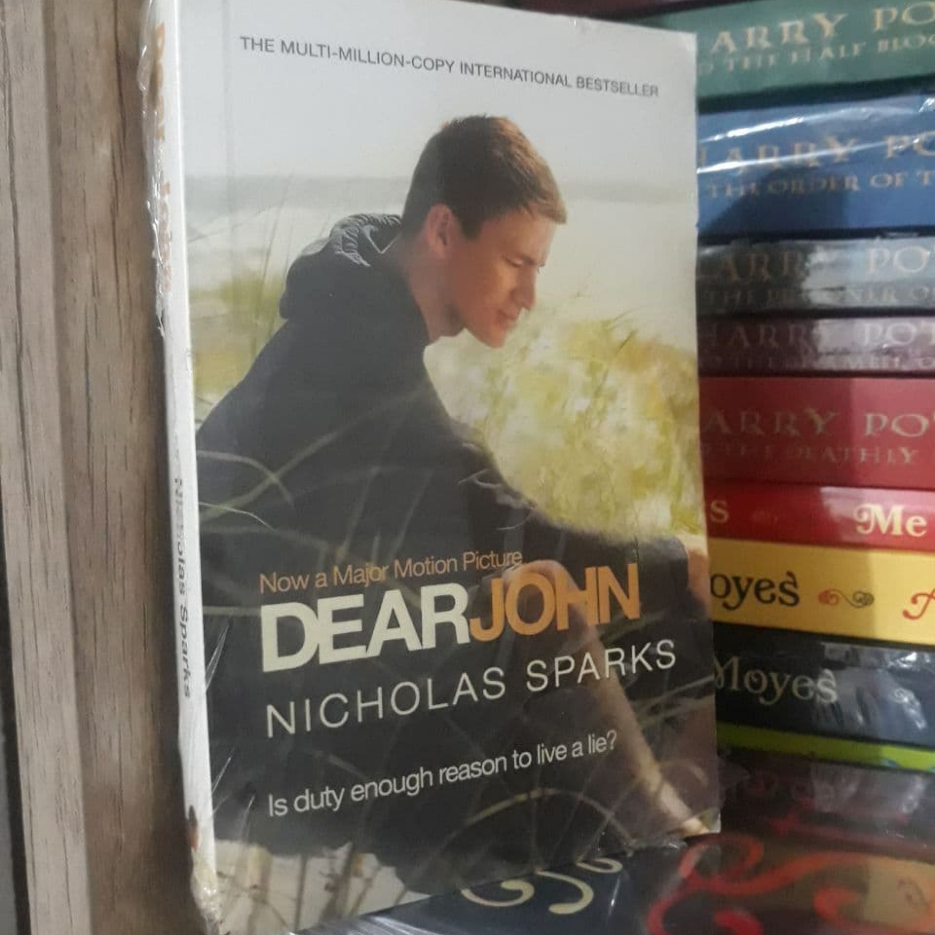 کتاب زبان اصلی Dear John (جان عزیز)