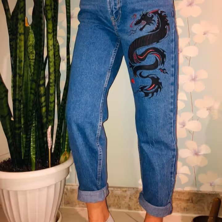 شلوار مام استایل نقاشی شده با دست ،صد در صد قابل شستشو ،رنگ ثابت