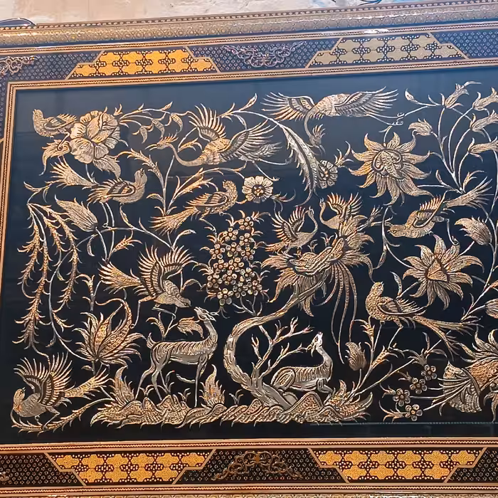 قاب خاتم و قلمزنی گل و مرغ برجسته