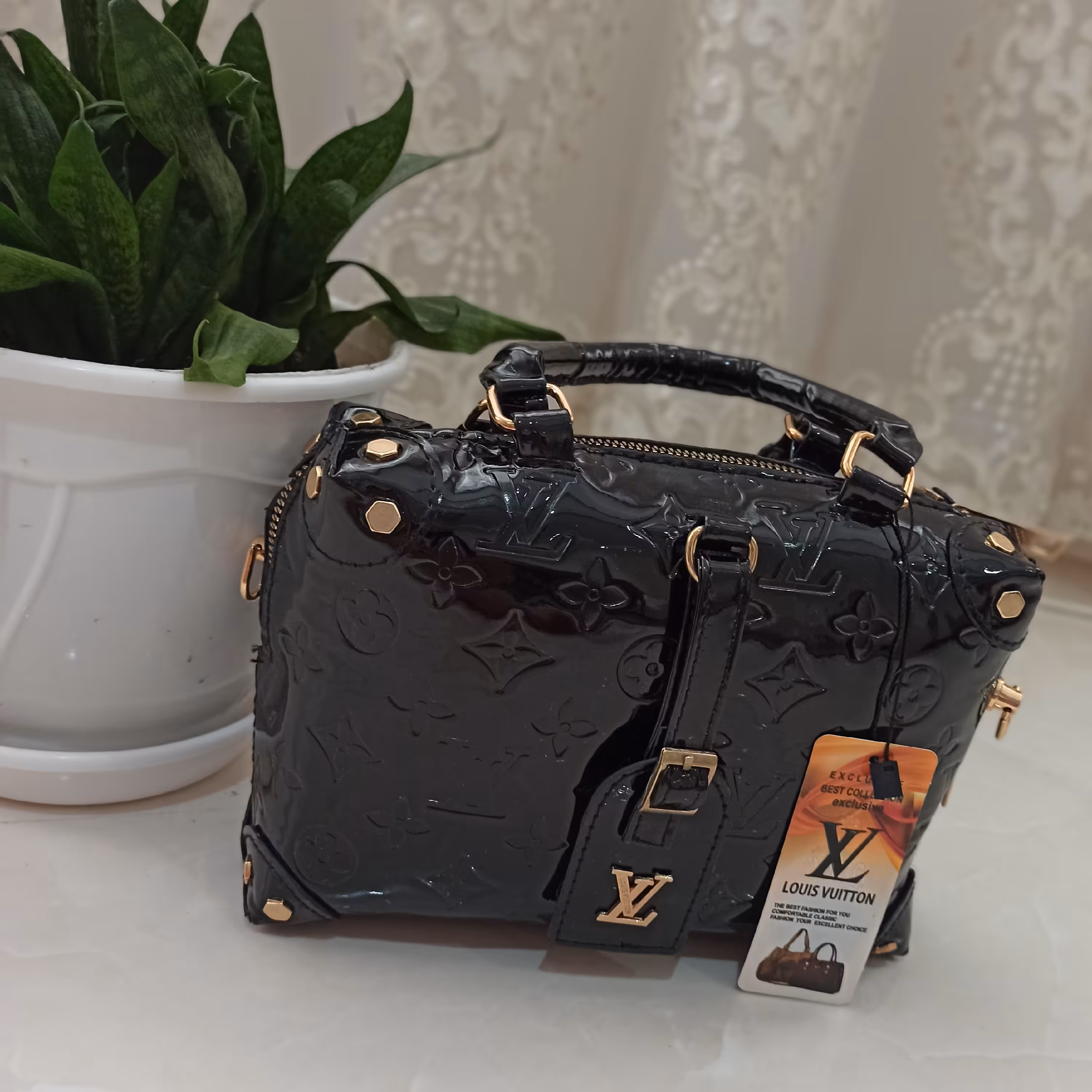 کیف زنانه دستی و دوشی براق اِل وی