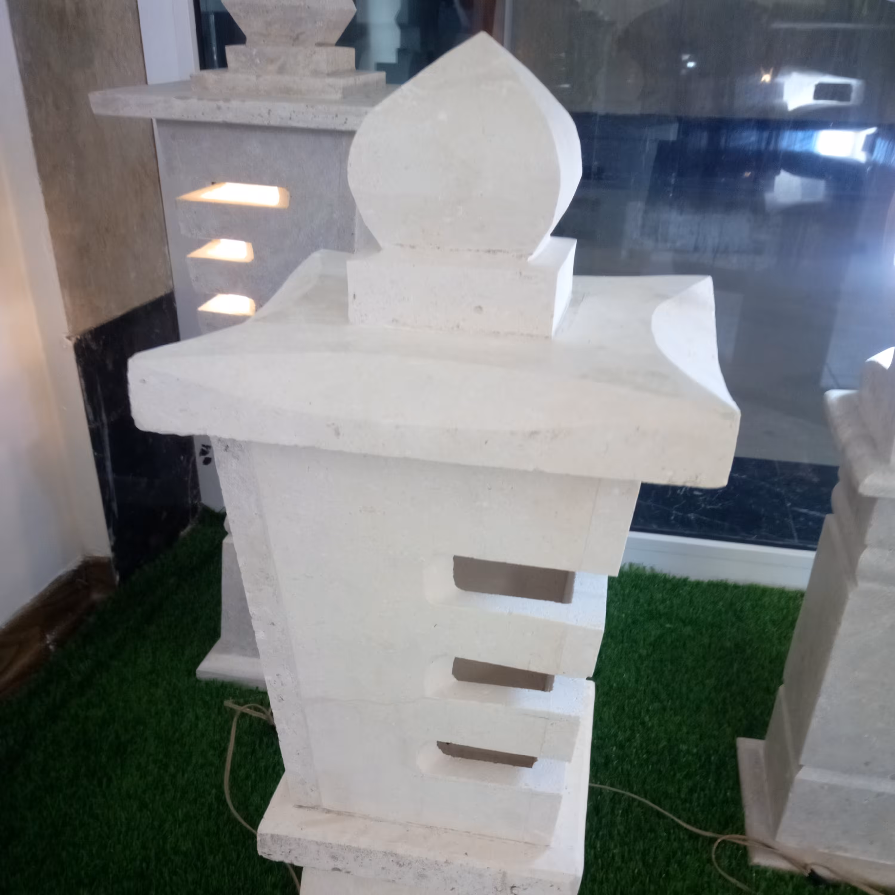پایه چراغ سنگی پارکی 