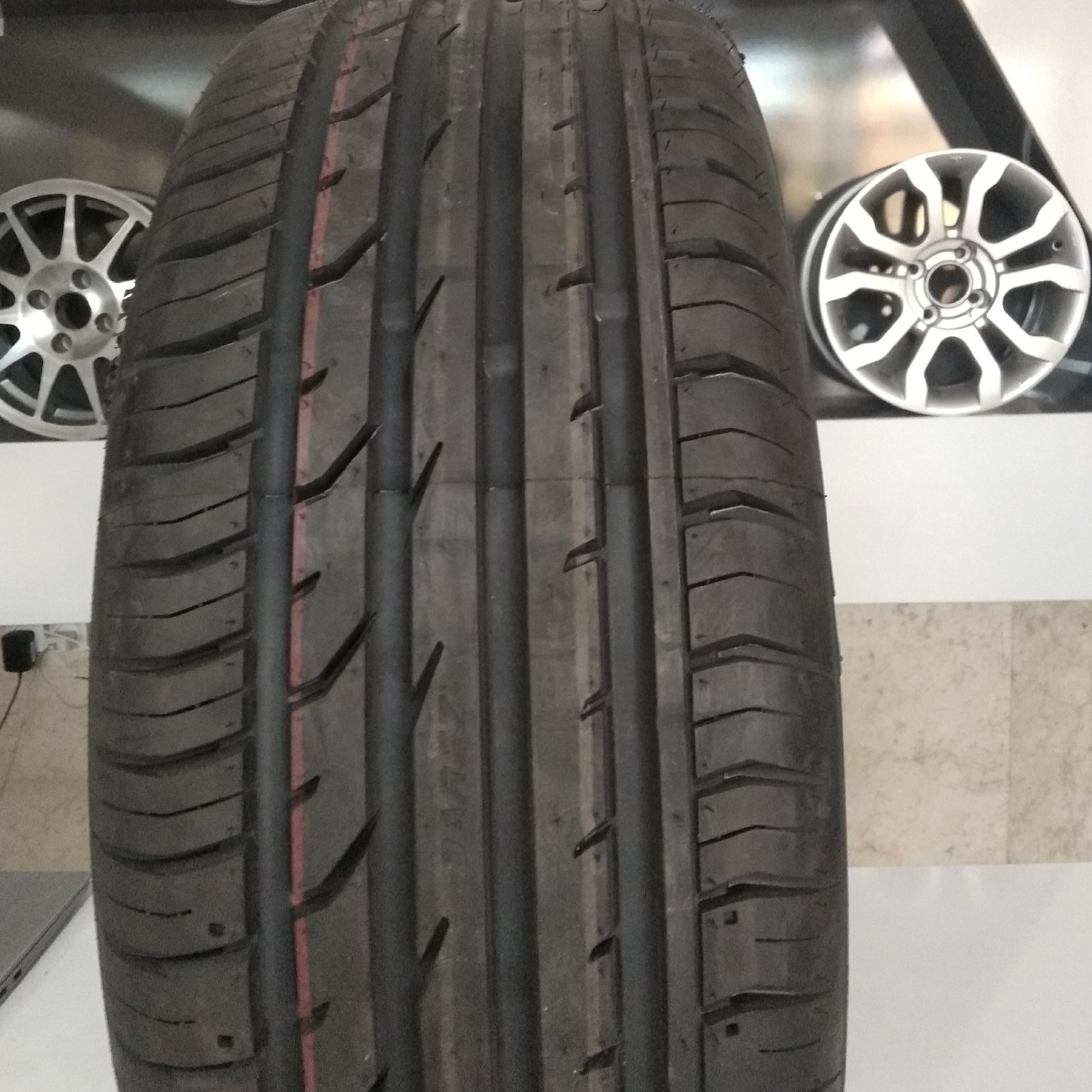 لاستیک بارز 205/50R16با الگوی گل p624از برند شرکت بارز ،