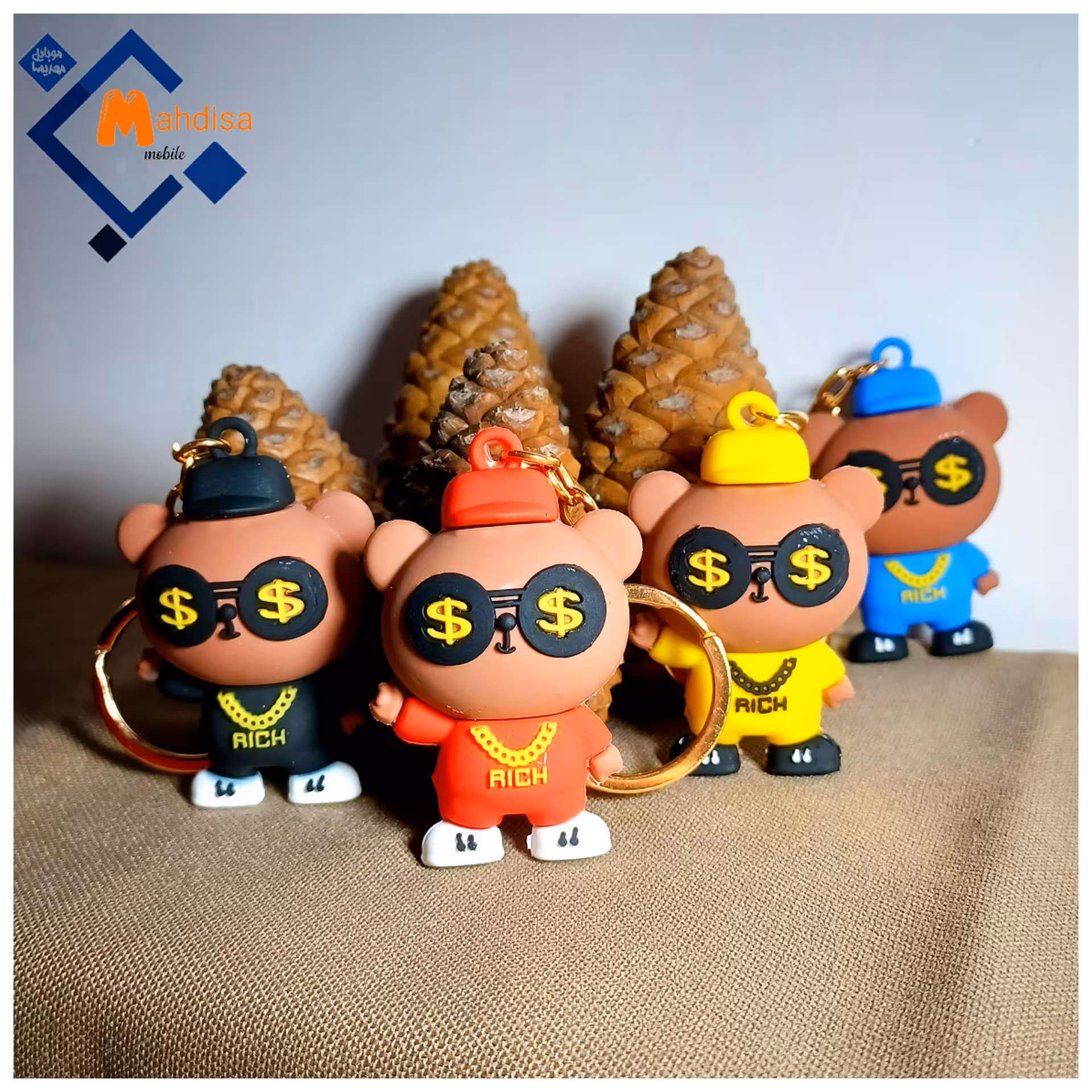 جاکلیدی خرس پولدار فقط رنگ زرد موجوده