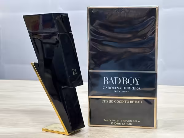 عطر ادکلن کارولینا هررا بد بوی