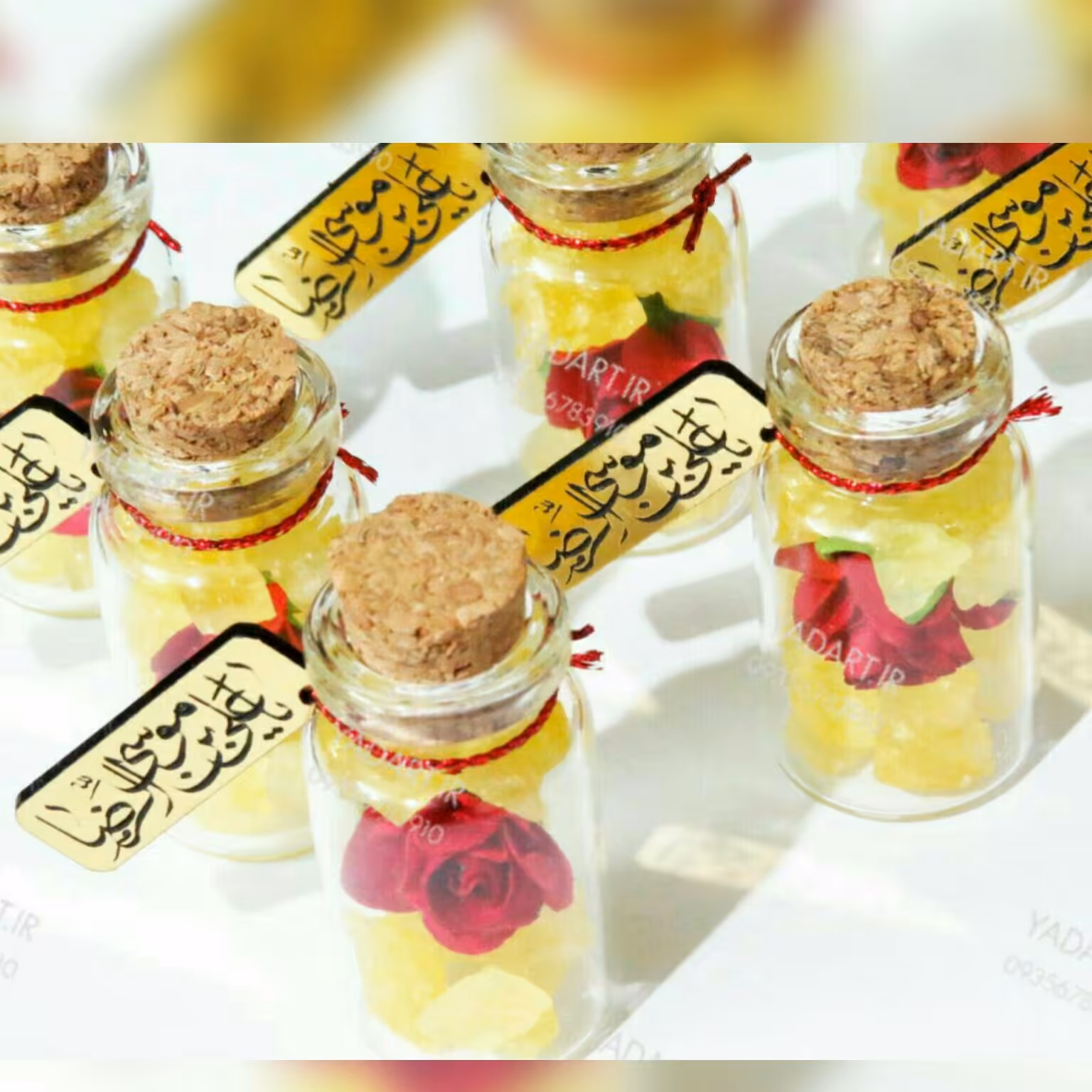 گیفت هدیه شیشه ای نبات و گل همراه با آویز مناسب تولد امام رضا جشن میلاد 