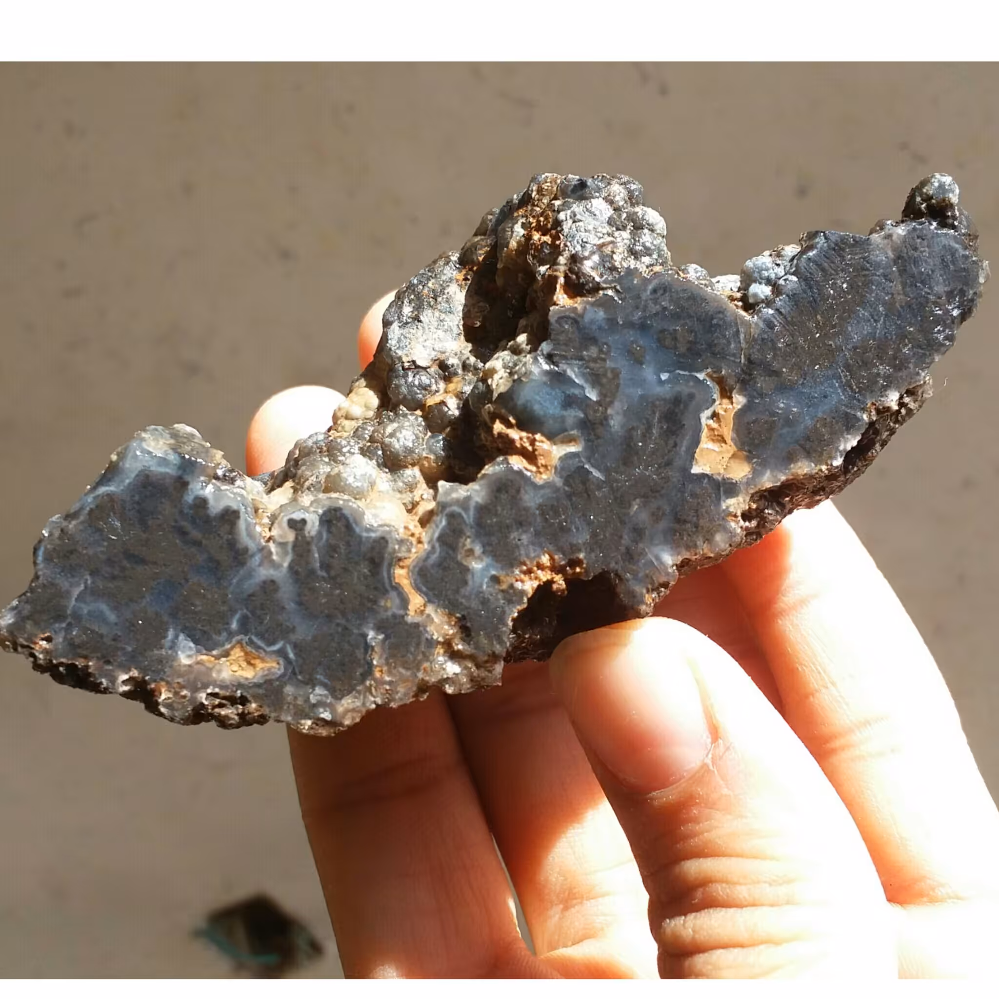 اسلایس سنگ راف عقیق شجر مشکی محشر شاهکار خلقت دیدنییییی کاملا طبیعی
خارق العاده کد 10001