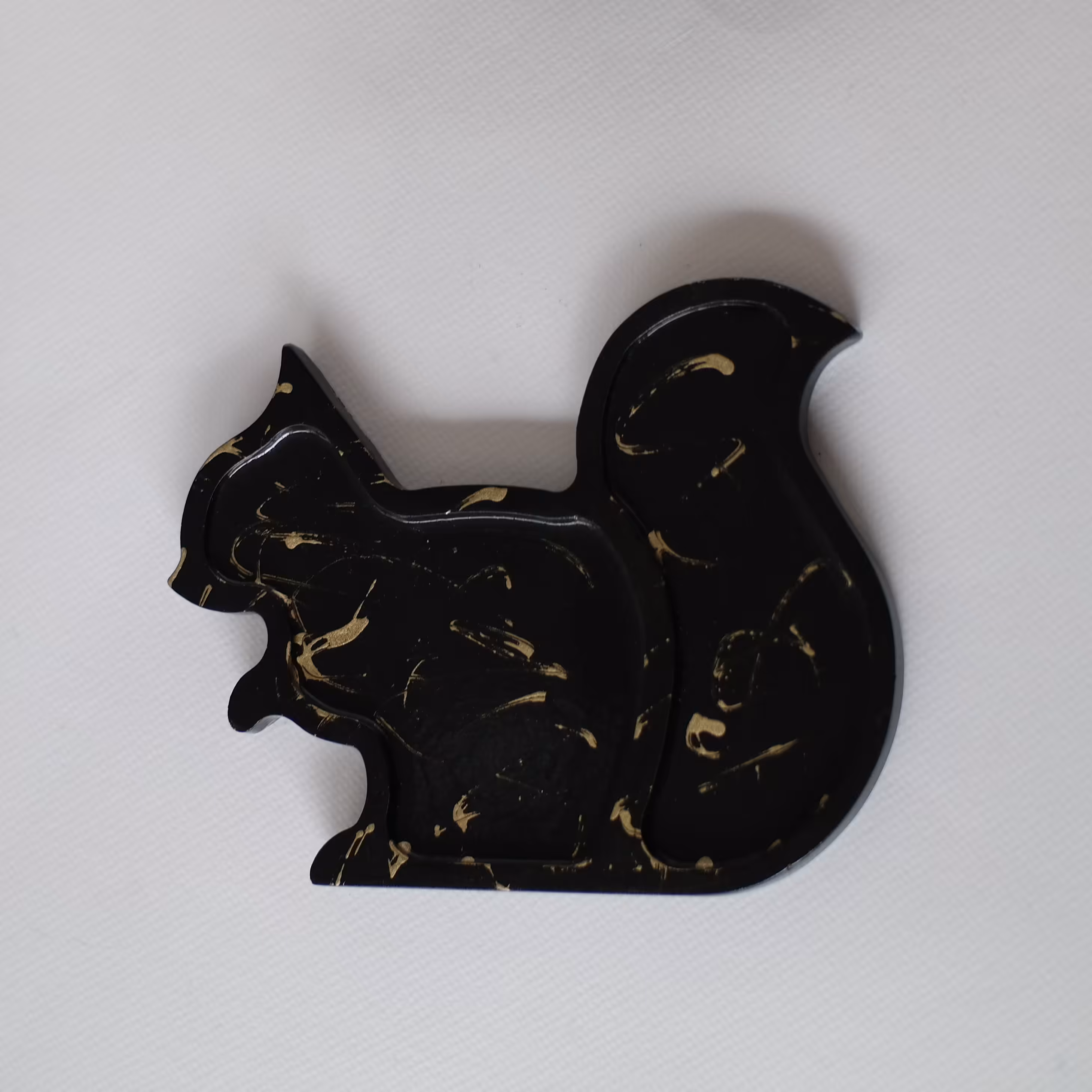 اردوخوری سرو سنجاب با طرح و رنگ کهکشان مناسب برای پذیرایی و دکوری 