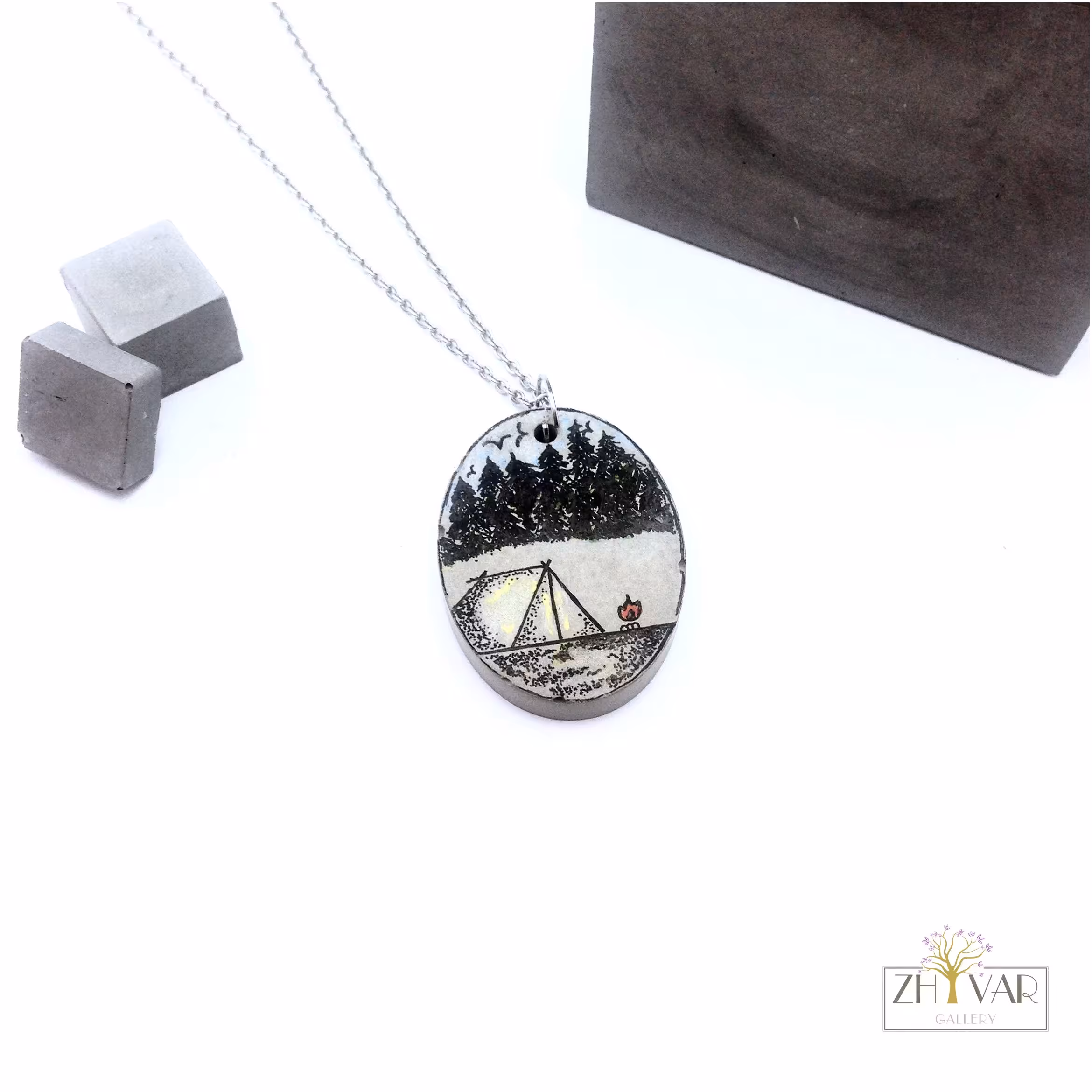 گردنبند دستساز بتنی بسیار سبک به همراه زنجیر استیل رنگ ثابت