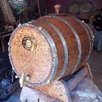 بشکه (کلمن)20 لیتری رستورانی چوب بلوط امریکایی داخل مخزن عایق سفید  قابل شستشو ضد باکتریال  مناسب هر نوع مایع  