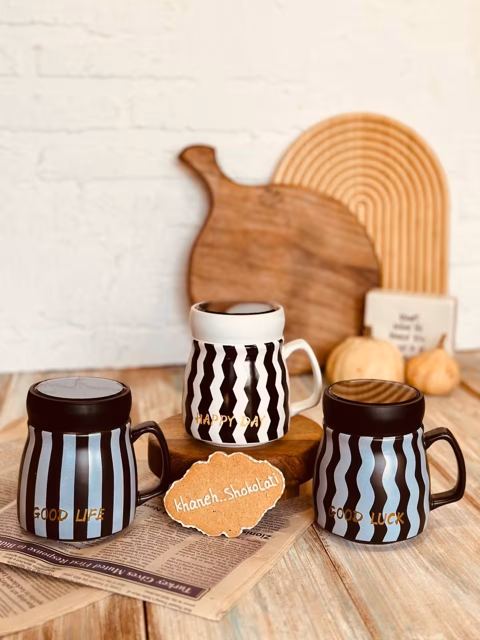 ماگ درب آینه ای سفید مشکیHAPPY DAY کد0072