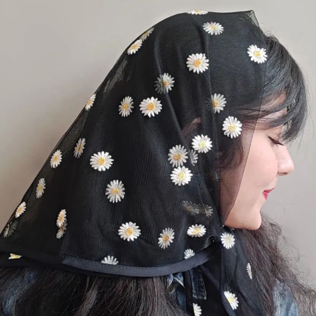 روسری طرح بابونه