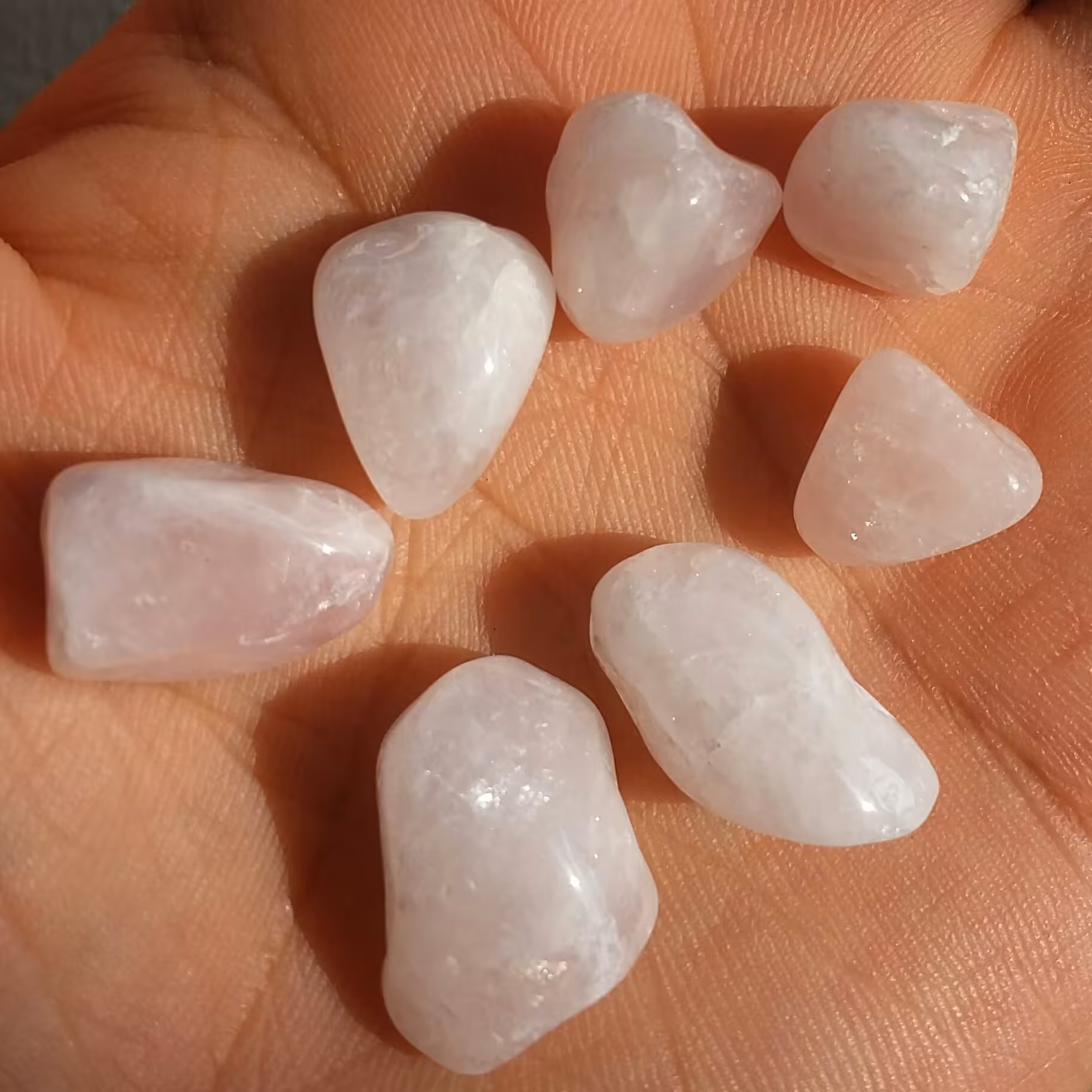 پک حبه شده و تمام پولیش شده سنگ راف رزکوارتز وارداتی صد در 100 طبیعی شاااهکار خلقت دیدنی