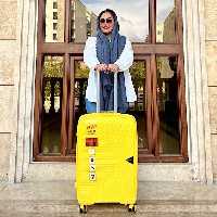 چمدان سایز متوسط 24 اینچ برند وارداتی پارتنر زرد