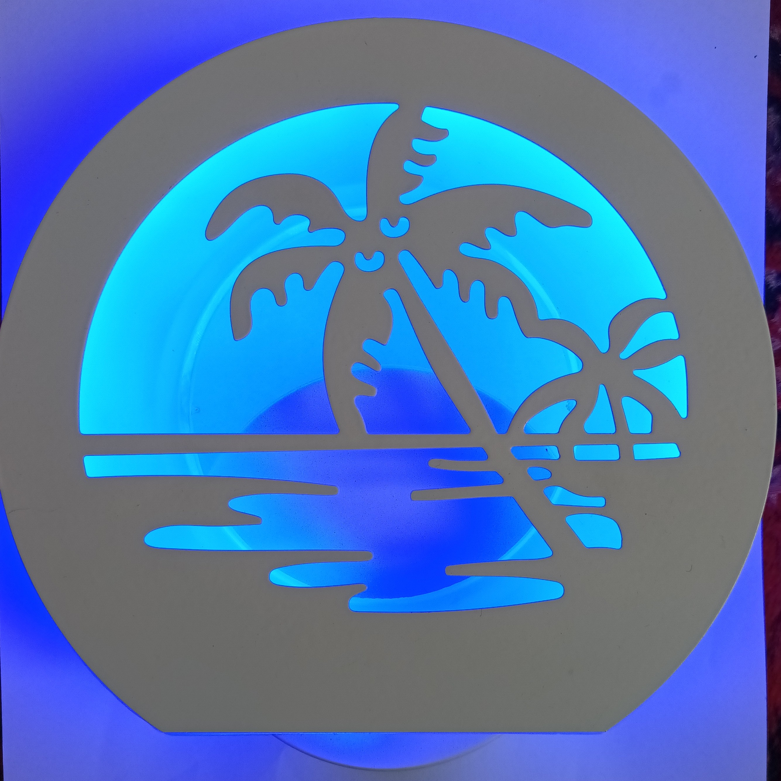 چراغ دیواری طرح ساحل 