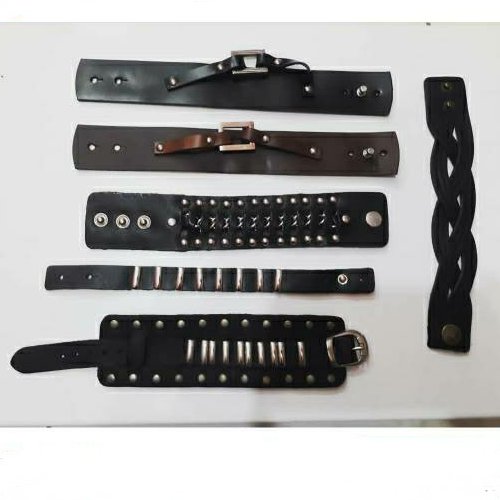 دستبند چرمی راک و متالی  در طرح بندی(هرعدد)