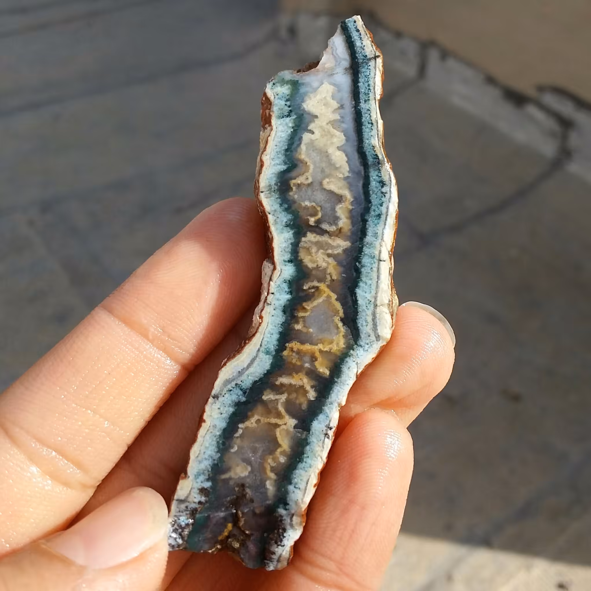 اسلایس سنگ راف عقیق سلیمانی سه بعدی رنگی بسیار زیبا و خاص 100 در 100 طبیعی  
کد 11977