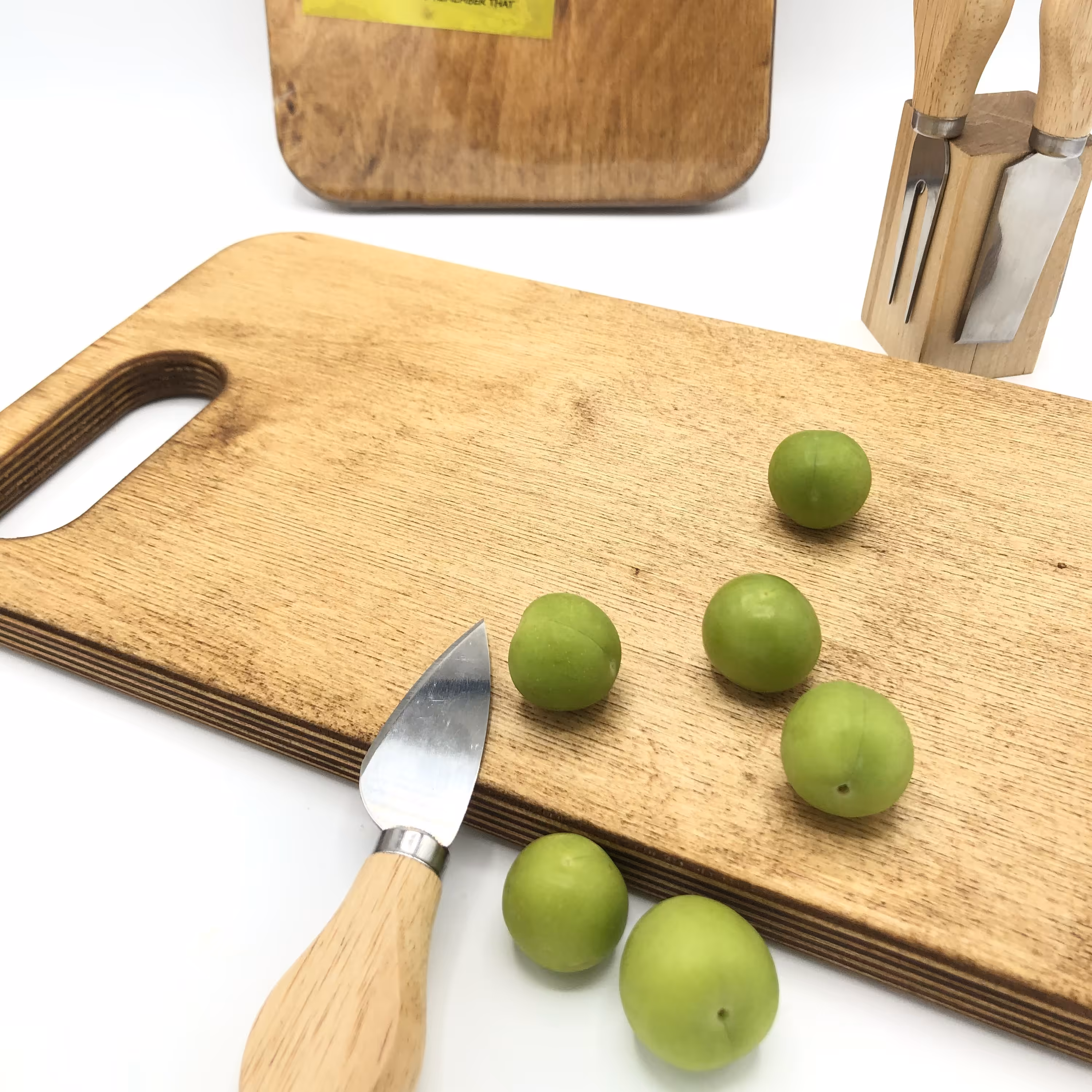 تخته گوشت چوبی  بسیار باکیفیت قابل شست وشو عالی ودرجه یک 