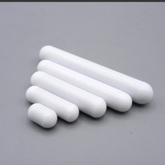 مگنت نیم 0.5سانتی پلاستیکی میله ای آزمایشگاهی 