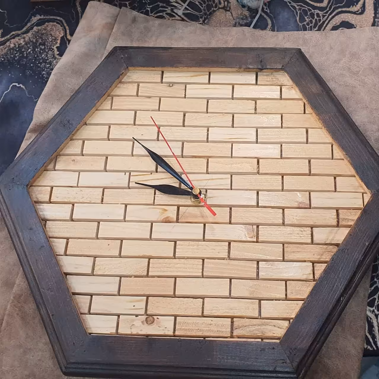 ساعت دیواری کادو هدیه اکسسوری چوبی ترئینی  تحویل در باربری مقصد 