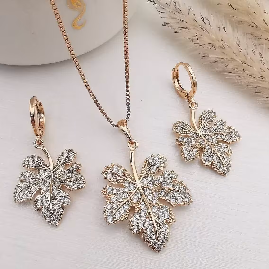 نیم ست طرح برگ ژوپینگ