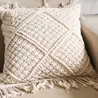 کاورکوسن مکرومه سپید  قبل از سفارش حتما موجودی بگیرین (پس کرایه)