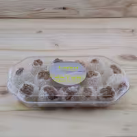 باسلوق با پودر نارگیل و مغز گردو (سورینت) در بسته بندی طلقی با وزن 570 گرمی خوشمزه و دلچسپ. مناسب برای پذیرایی و چای