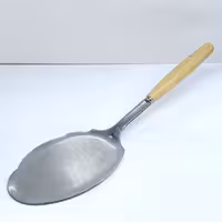 کفگیر دسته چوبی سایز متوسط وارداتی