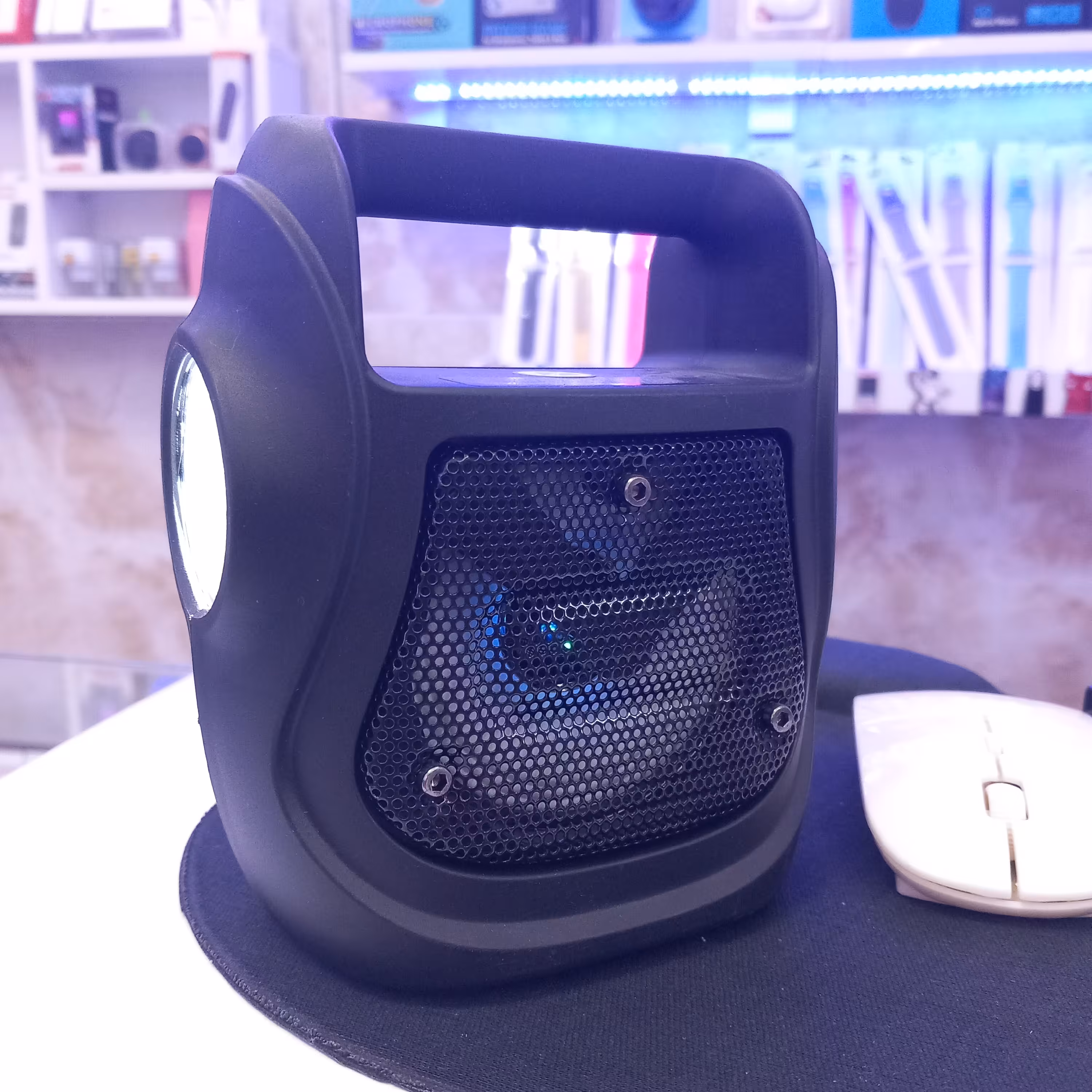 اسپیکر چراغ قوه دار و رقص نور ساپورت رم فلش بلوتوث