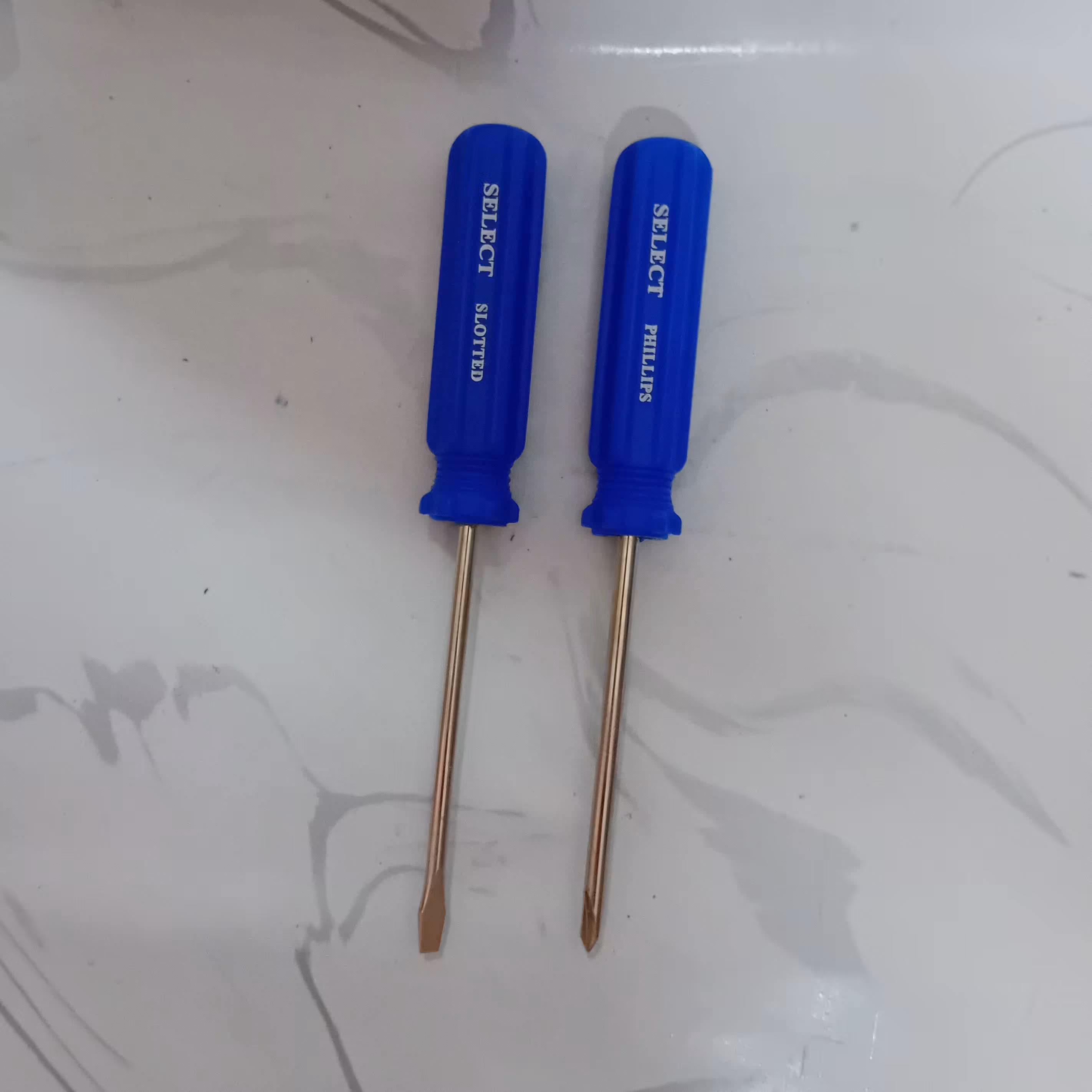 پیچ گوشتی سلکت