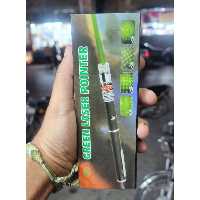 لیزر پوینتر سبز رنگ باتری خور  همراه با 4 سری مختلف