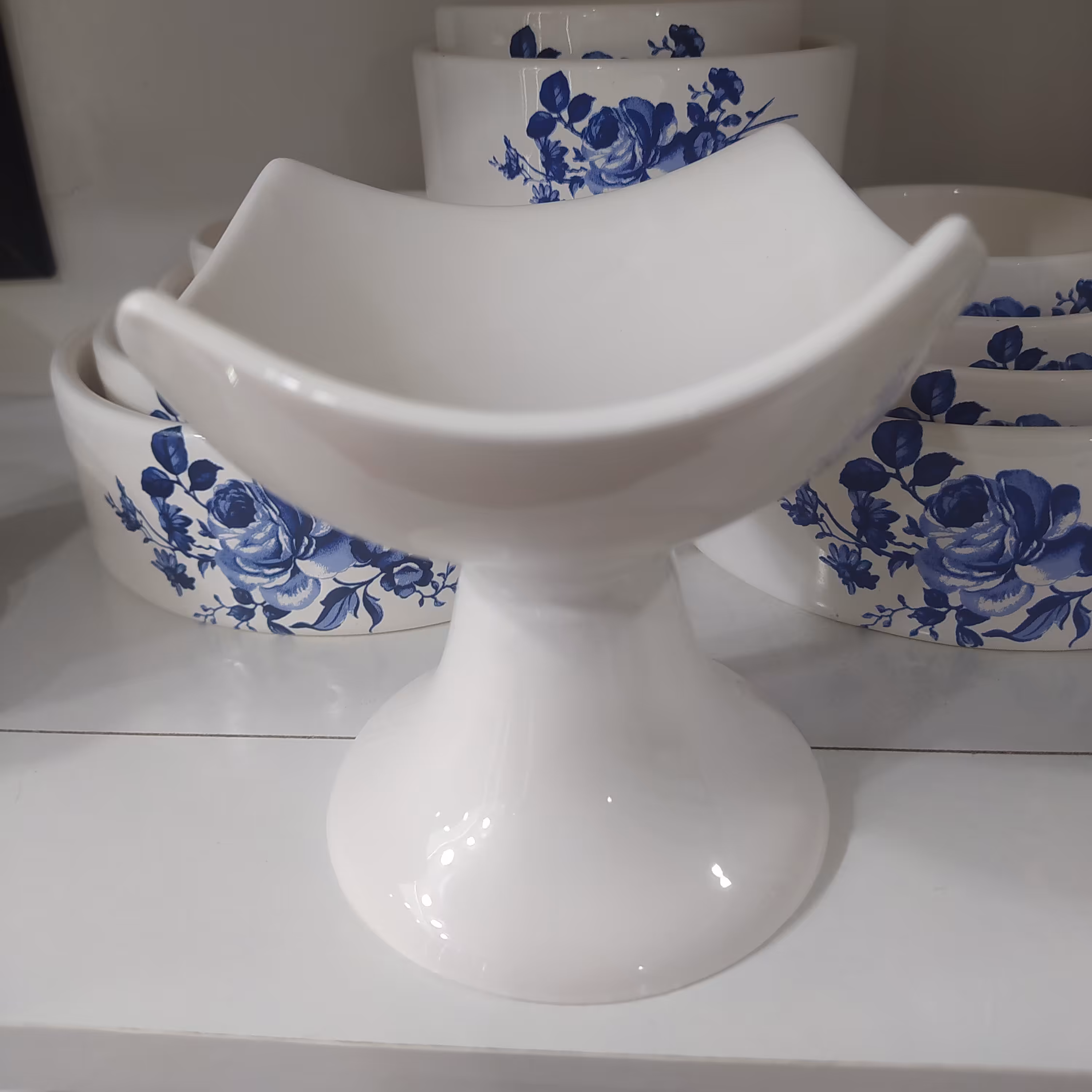 بستنی خوری سرامیکی رنگ سفید