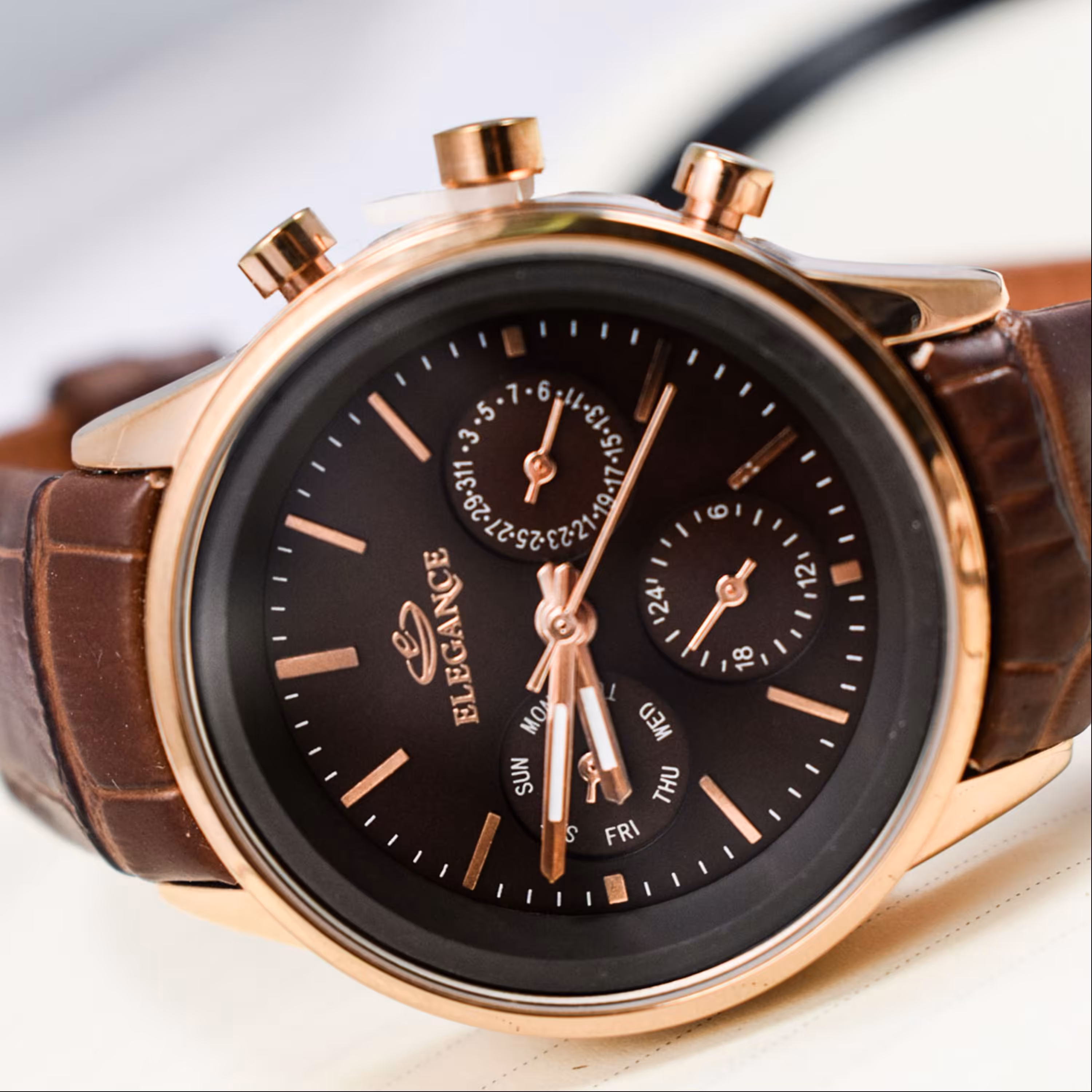 ساعت مچی عقربه ای زنانه الگانس مدل  812L