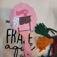 آیینه دسته دار چوبی طرح چرخ خیلی