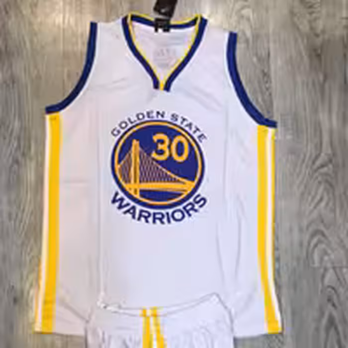 پیراهن حلقه ای و شورت بسکتبالی سفید گلدن استیت واریرز