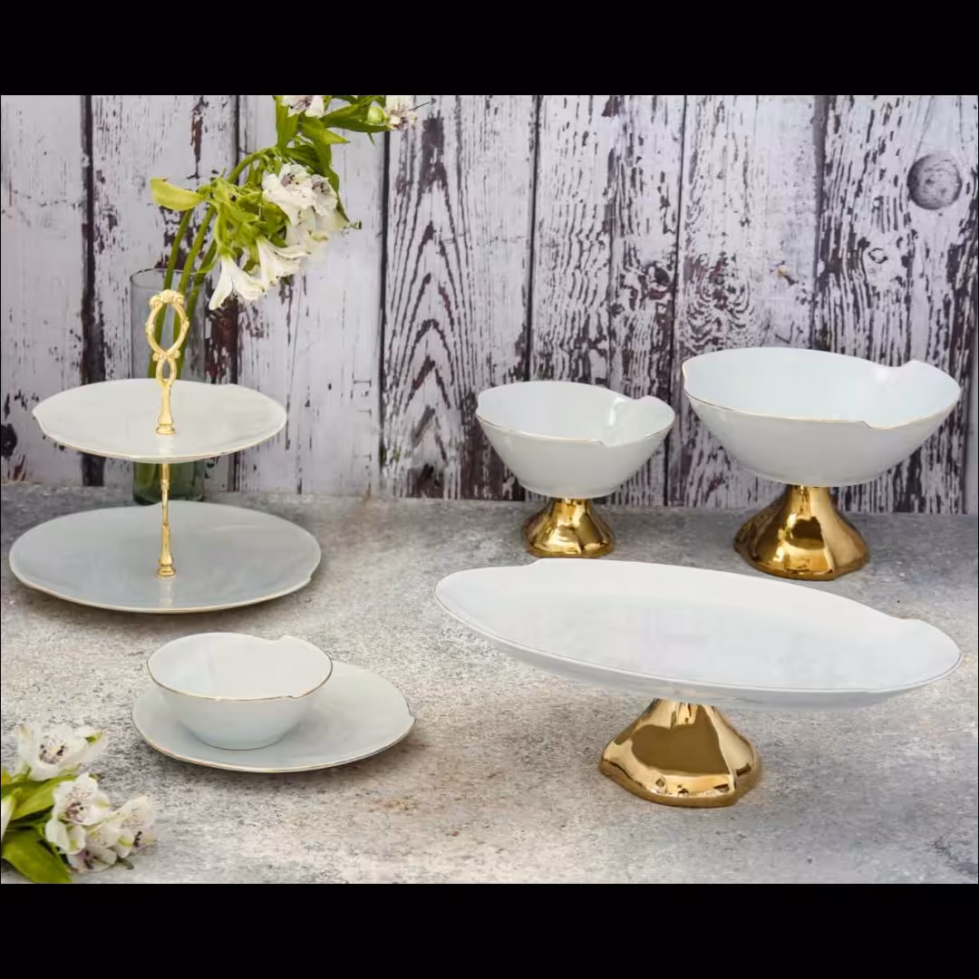 سرویس پذیرایی 16 پارچه مدل لوئیز خط طلا  با پایه کوتینگ