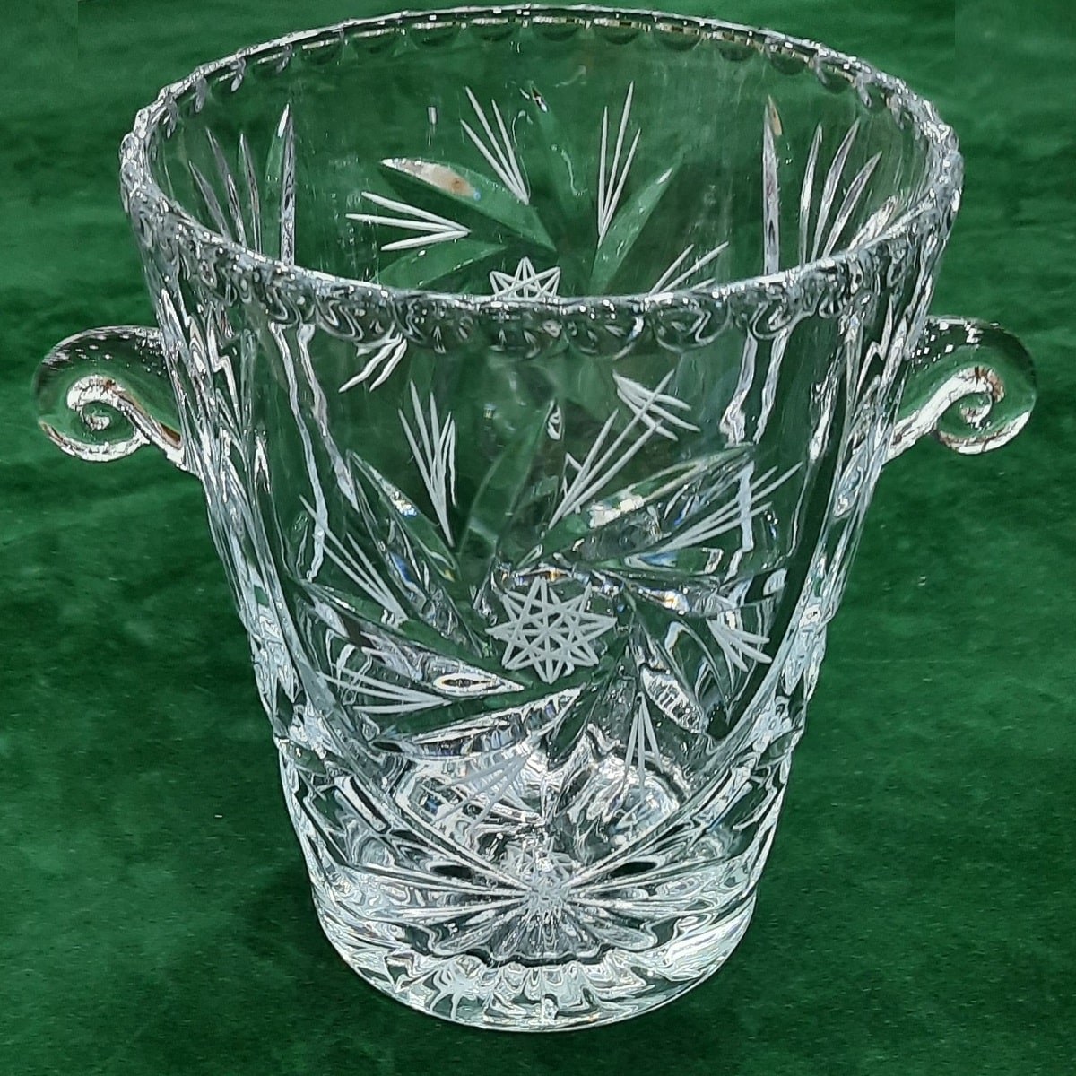 یخدان خورشیدی چین
