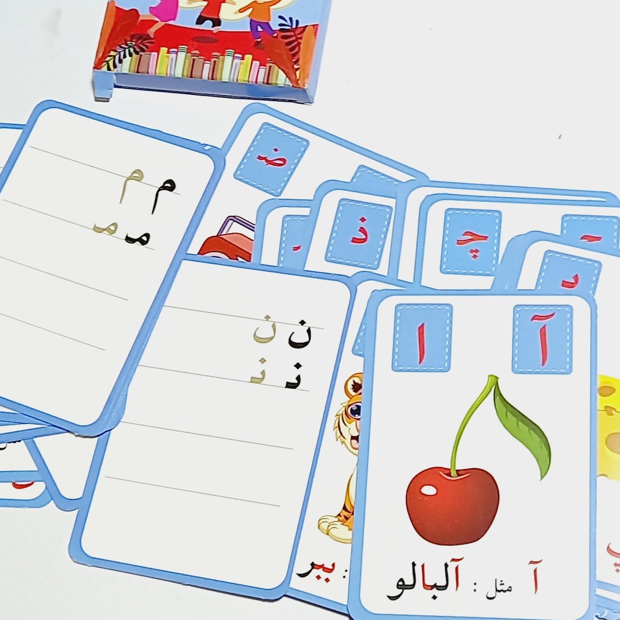 فلش کارت الفبا